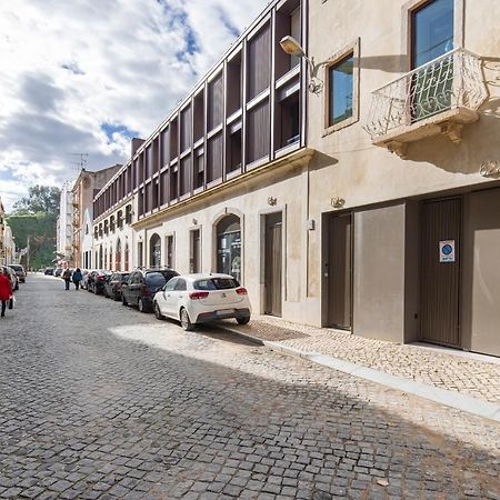 Deluxe 2Bdr Apartment W/ Patio By Lovelystay Lisbon Luaran gambar
