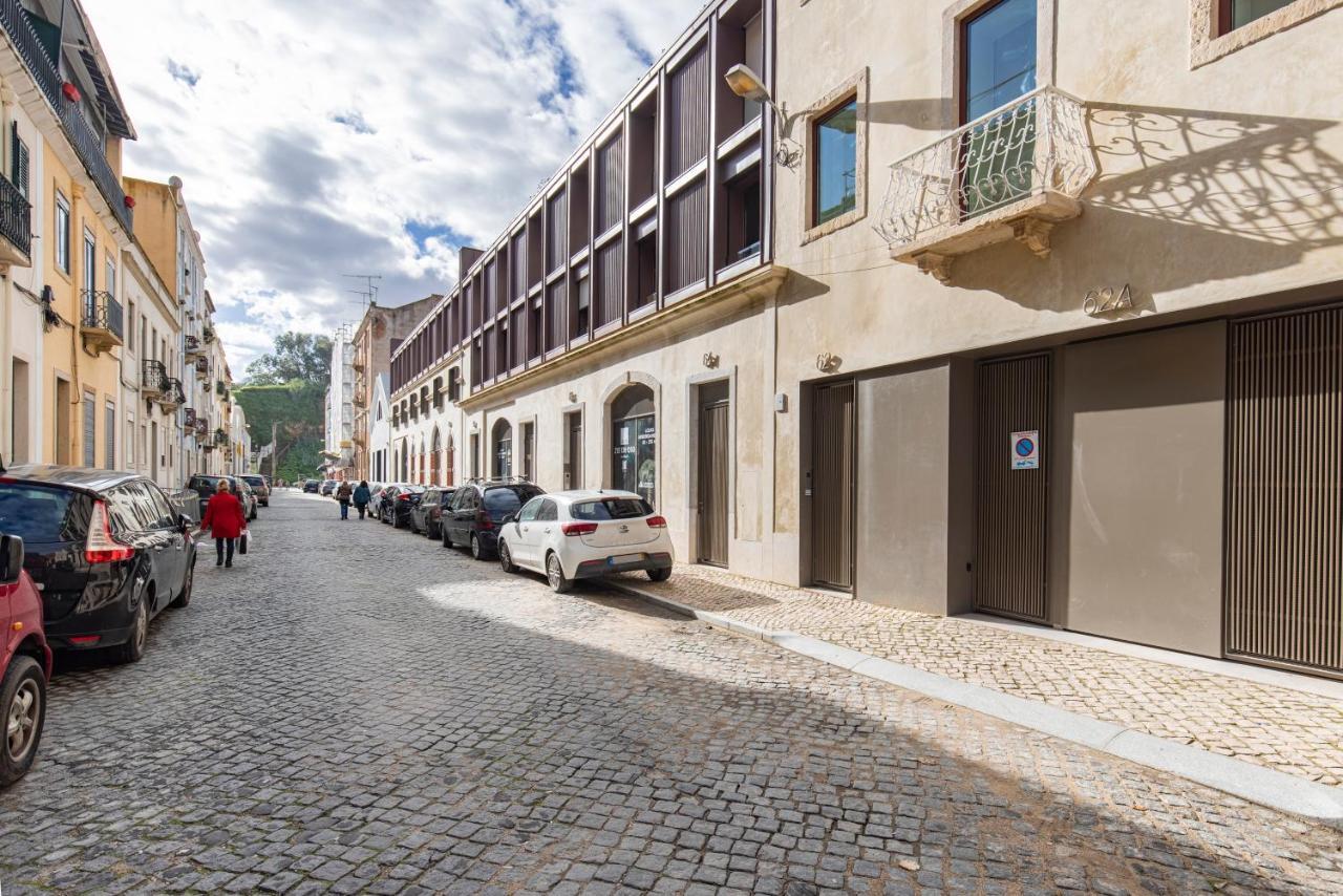 Deluxe 2Bdr Apartment W/ Patio By Lovelystay Lisbon Luaran gambar