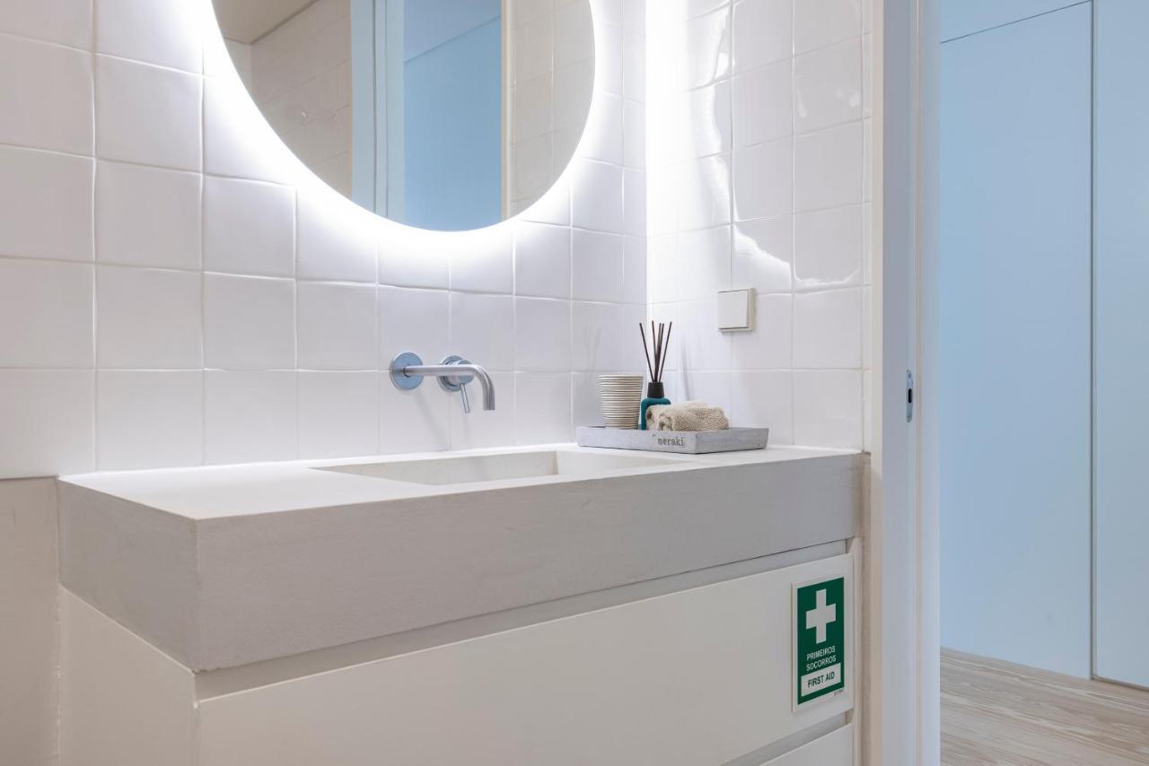 Deluxe 2Bdr Apartment W/ Patio By Lovelystay Lisbon Luaran gambar