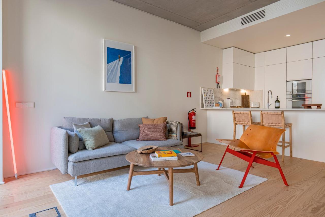 Deluxe 2Bdr Apartment W/ Patio By Lovelystay Lisbon Luaran gambar