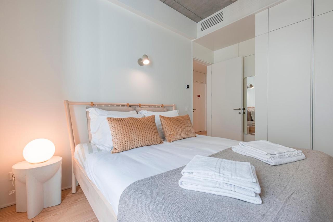 Deluxe 2Bdr Apartment W/ Patio By Lovelystay Lisbon Luaran gambar
