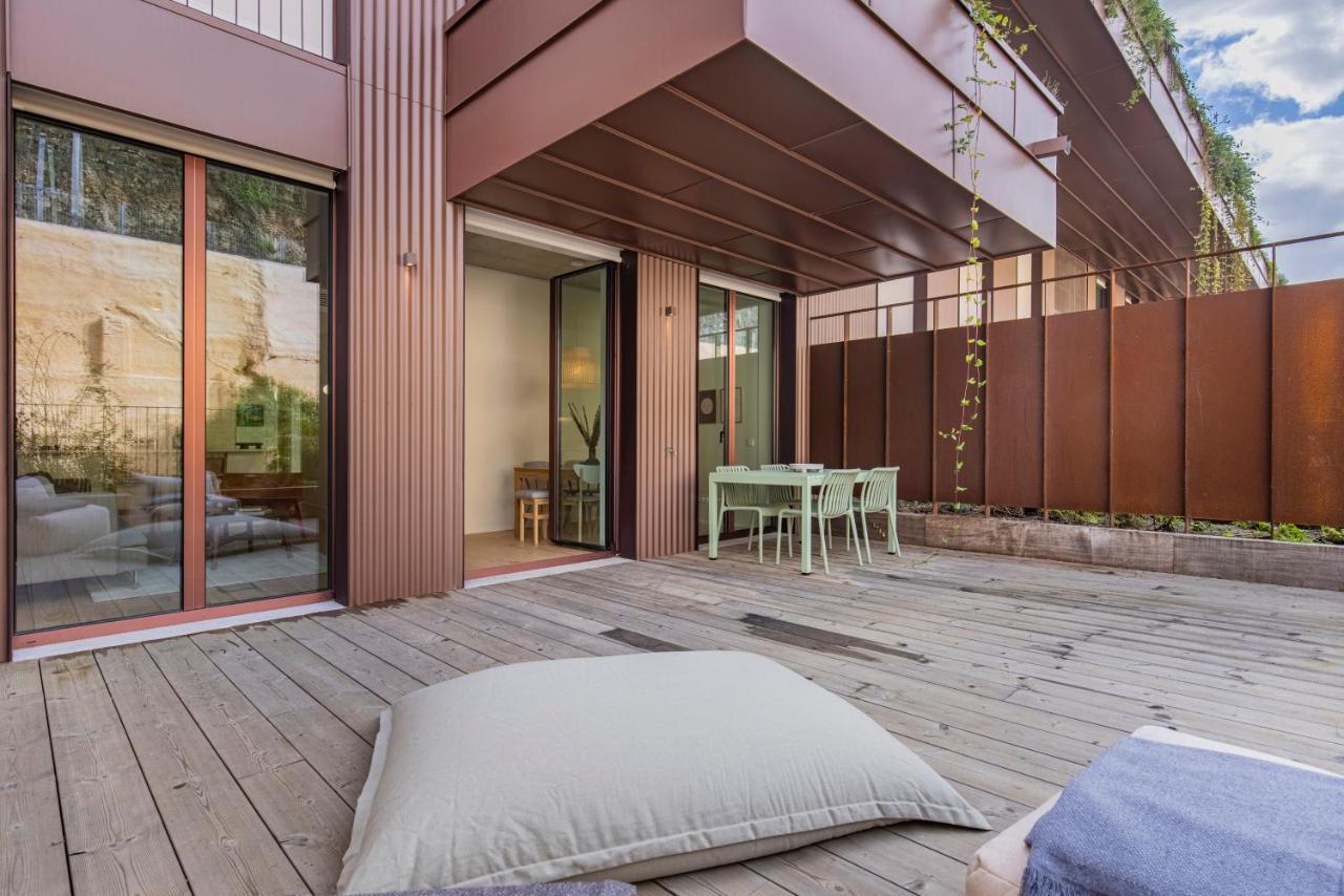 Deluxe 2Bdr Apartment W/ Patio By Lovelystay Lisbon Luaran gambar