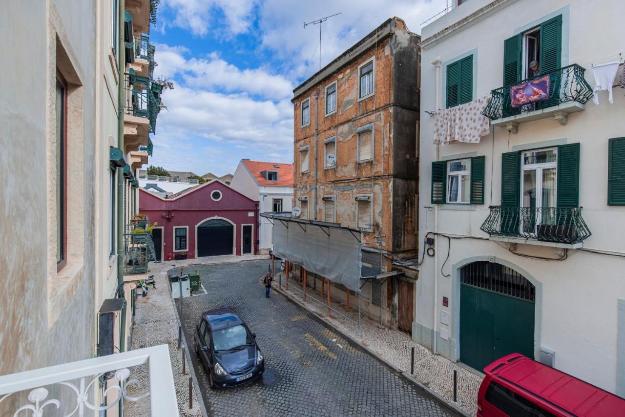 Deluxe 2Bdr Apartment W/ Patio By Lovelystay Lisbon Luaran gambar