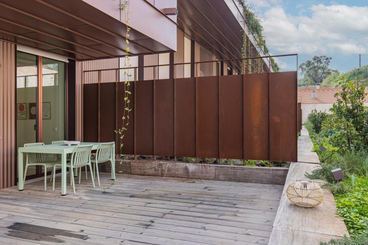 Deluxe 2Bdr Apartment W/ Patio By Lovelystay Lisbon Luaran gambar