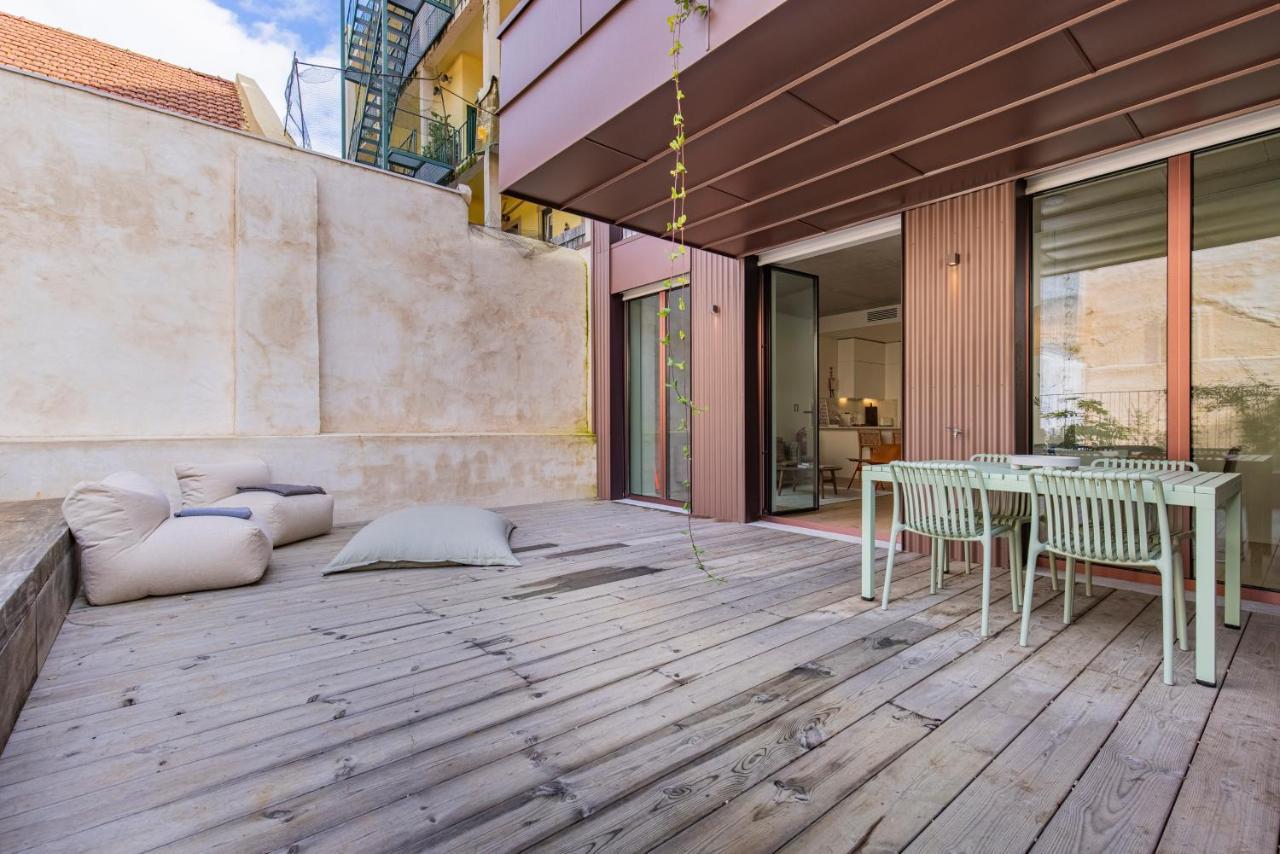 Deluxe 2Bdr Apartment W/ Patio By Lovelystay Lisbon Luaran gambar